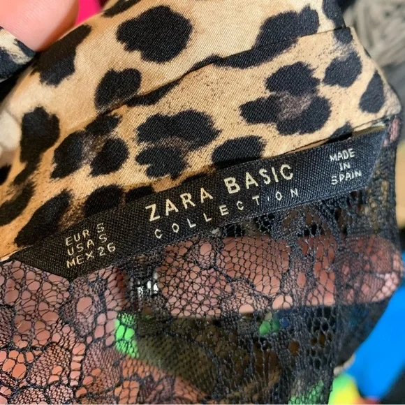 Zara S Leopard Button Down Shirt With Lace Shoulders - Picture 4 of 6